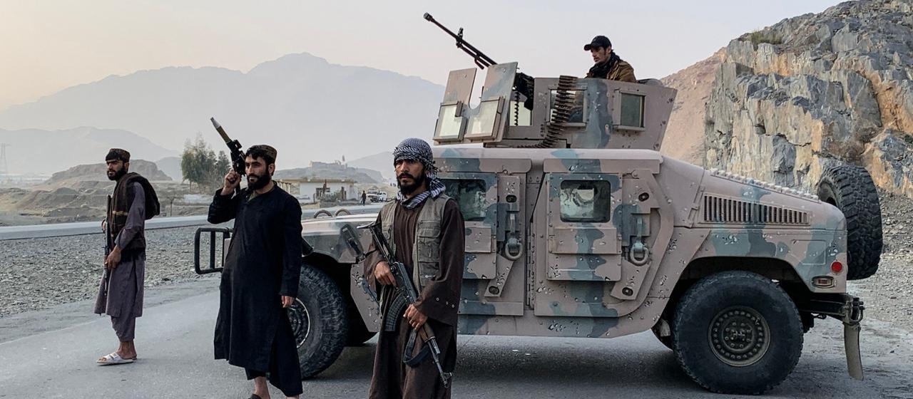 Afghanische Sicherheitskräfte in der Nähe zur Grenze mit Pakistan.