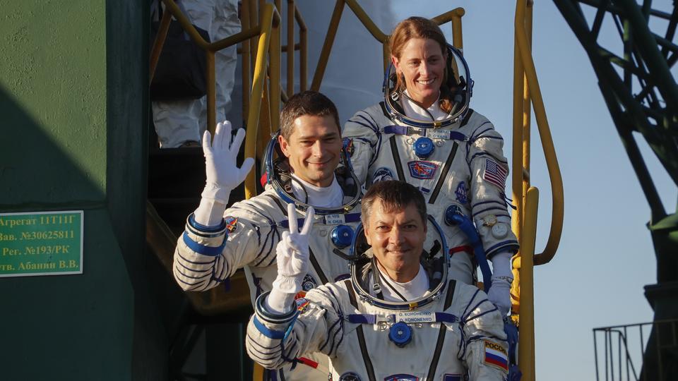 Oleg Kononenko (R), Nikolai Chub (L) und Loral O'Hara