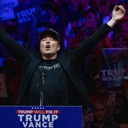 Elon Musk bei einem Wahlkampfauftritt für Donald Trump am 27.Oktober 2024 in New York, USA. (Quelle: dpa/SOPA Images via ZUMA Press Wire/Jen Golbeck)