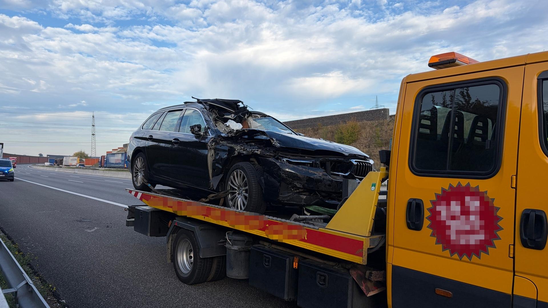 Bei einem Unfall auf der A6 bei Bad Rappenau wurden zwei Menschen verletzt. Die Autobahn war in Richtung Heilbronn zeitweise gesperrt.  | SWR, Jan Arnecke