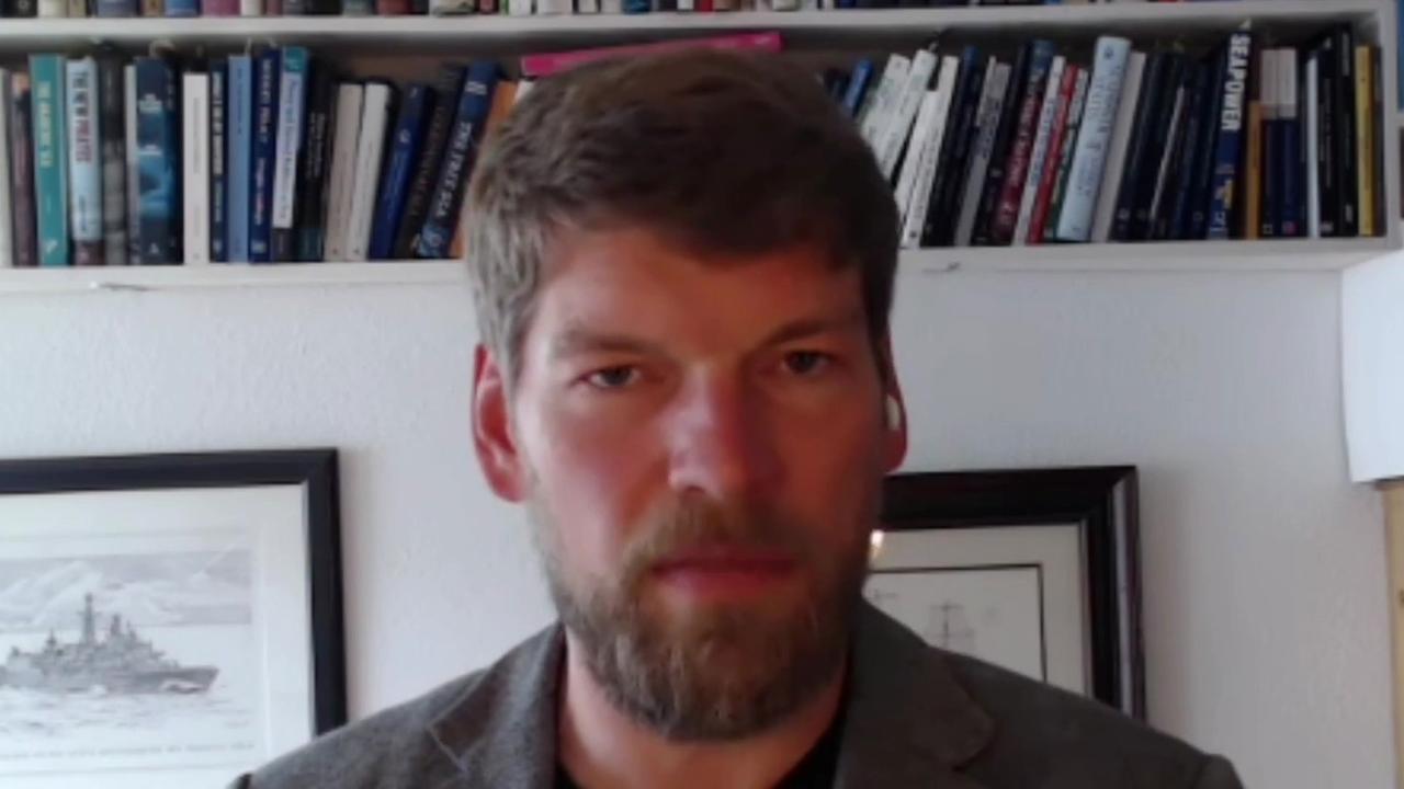 Moritz Brake, Experte für maritime Sicherheit, zur Lage in der Straße von Hormus