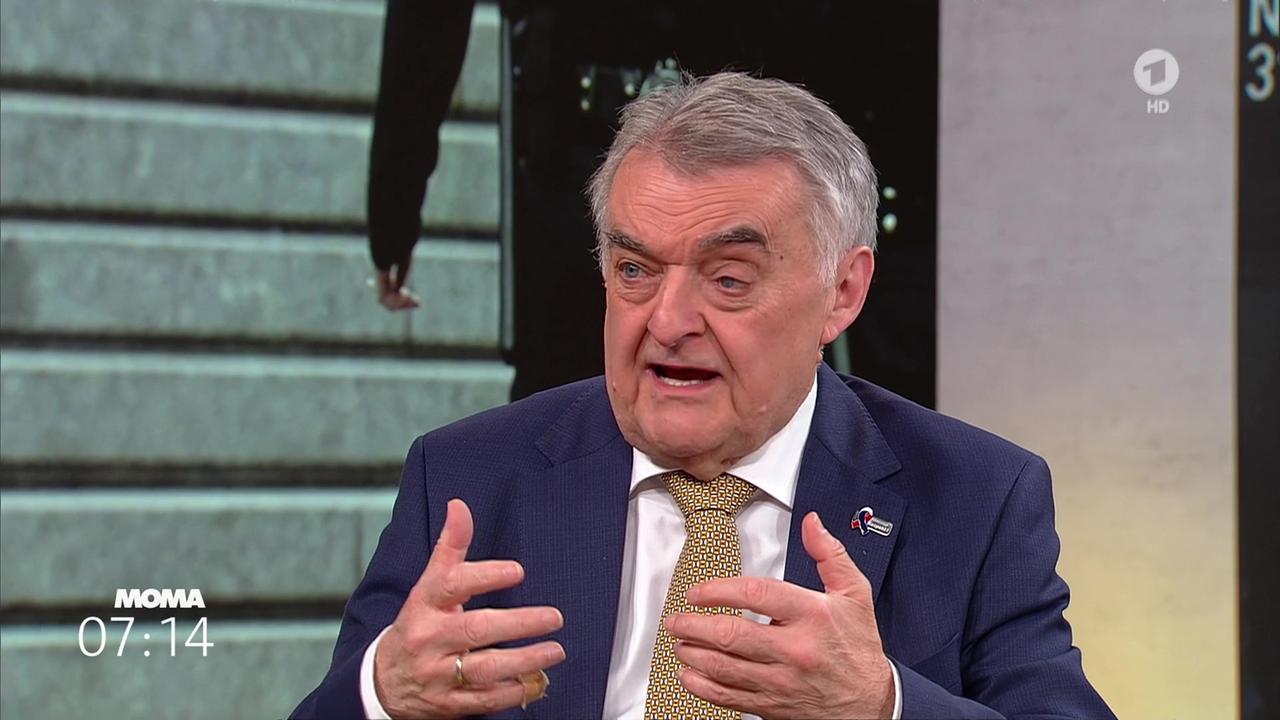 Herbert Reul, CDU, Innenminister Nordrhein-Westfalen, zur Sicherheitslage vor der Europameisterschaft | tagesschau.de