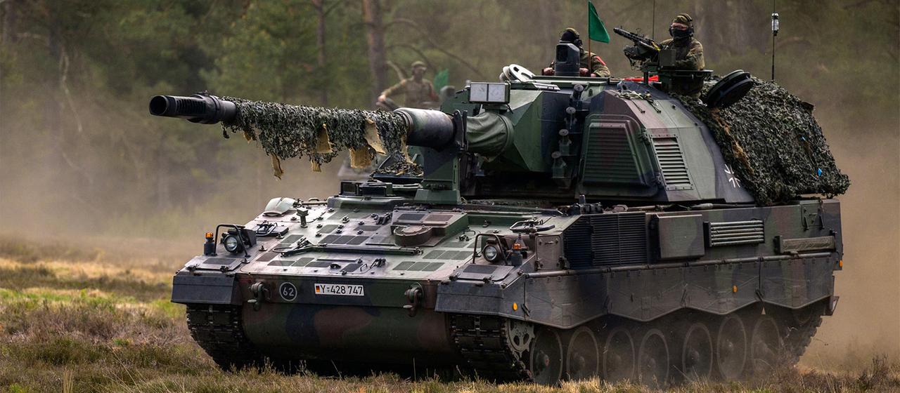 Eine Panzerhaubitze 2000 der Bundeswehr.