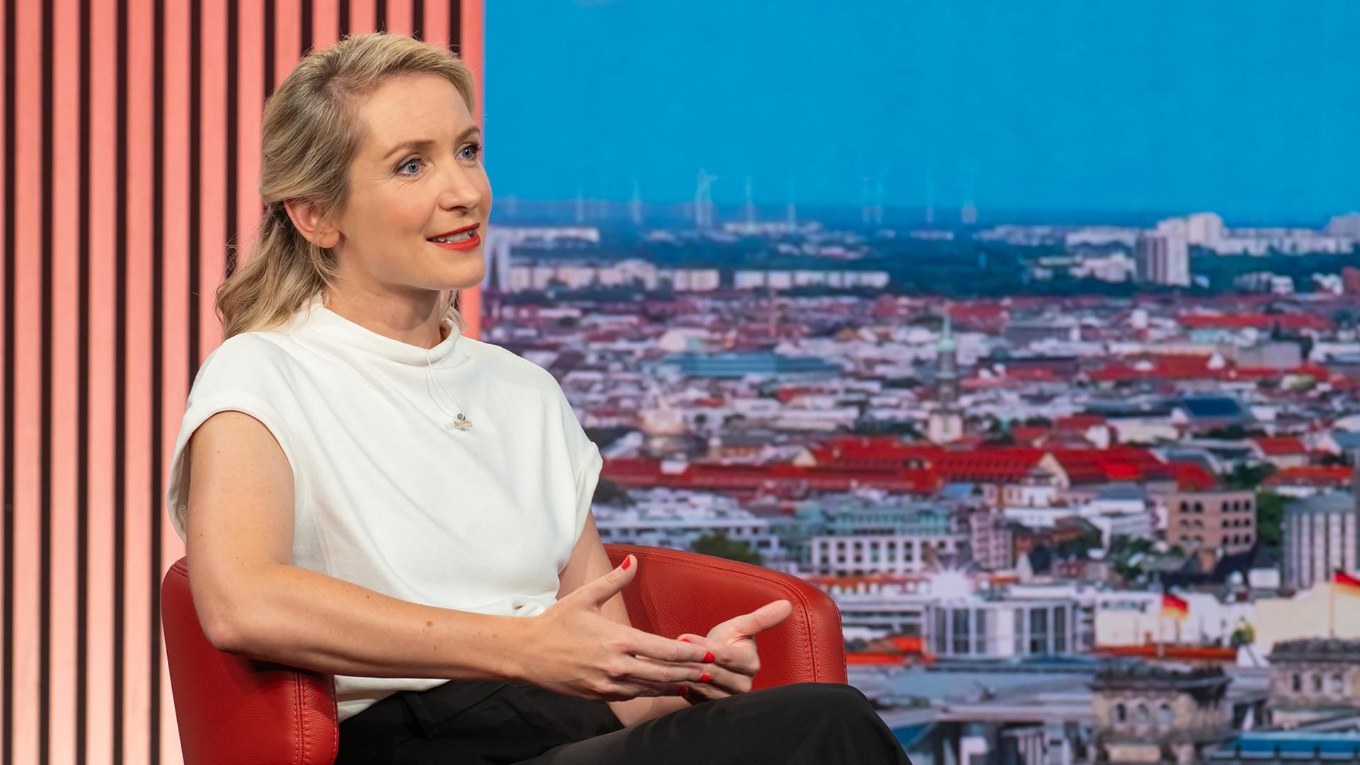 ARD-Sommerinterview: Linken-Chefin Schwerdtner kritisiert Reformen
