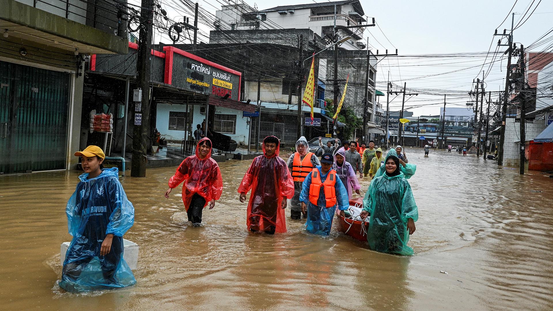 Verheerende Fluten in Südostasien - Opferzahlen steigen