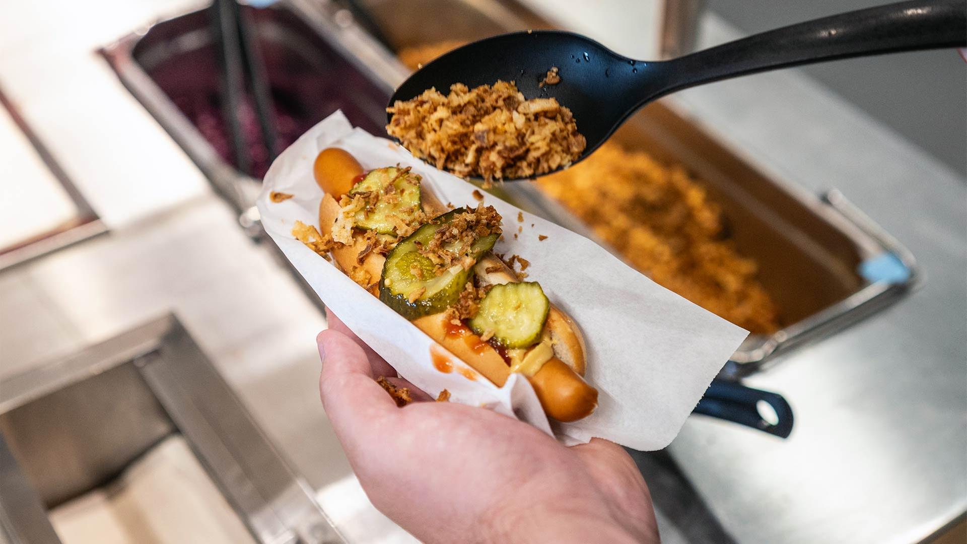 Handels-Gastronomie: Imbisse in Geschäften gefragt wie nie