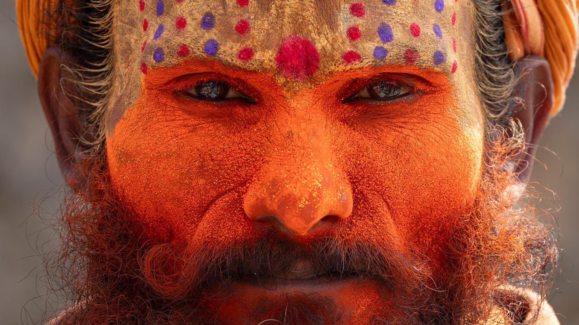 Das geschminkte Gesicht eines 