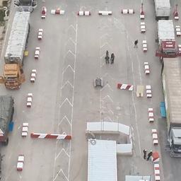 Archivbild: Lastwagen mit humanitären Hilfsgütern am Grenzübergang Kerem Shalom