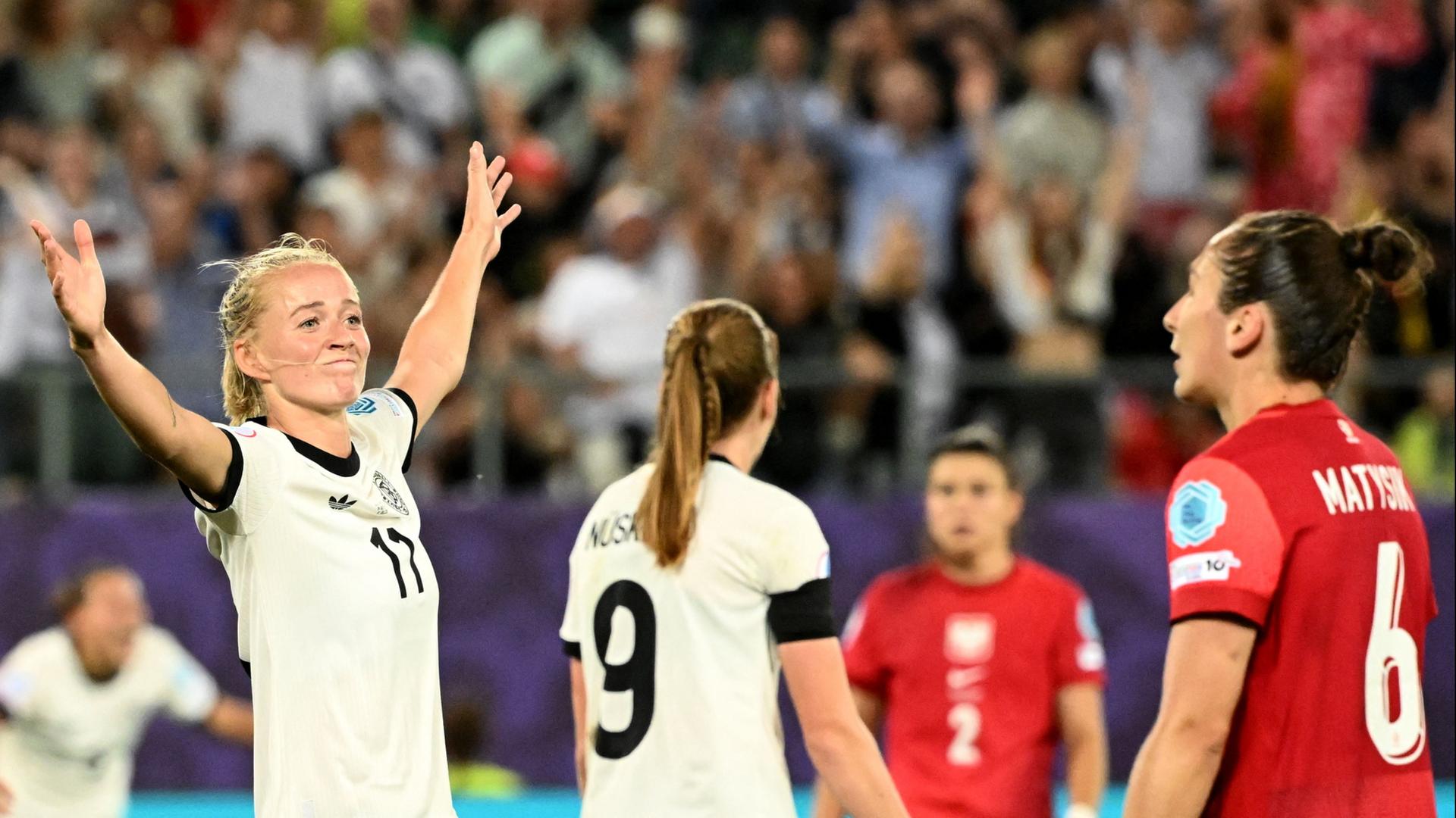 Fußball-EM der Frauen: Deutsches Team gewinnt 2:0 gegen Polen