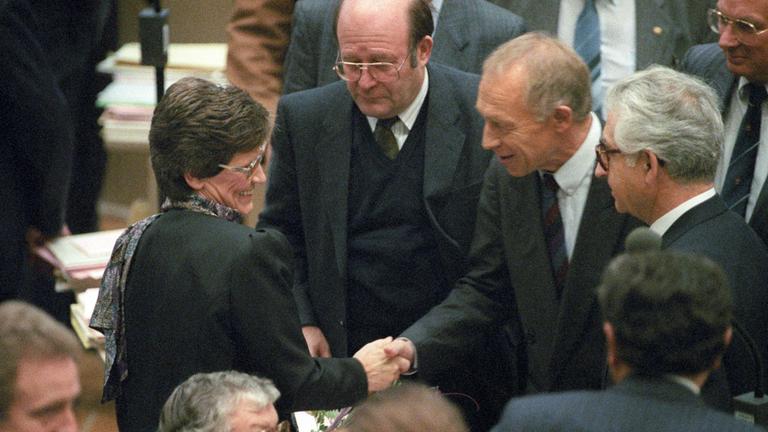Rita Süssmuth (Archivbild: 25.11.1988) | picture alliance / Wolfgang Eilm Rita Süssmuth (Archivbild: 25.11.1988)