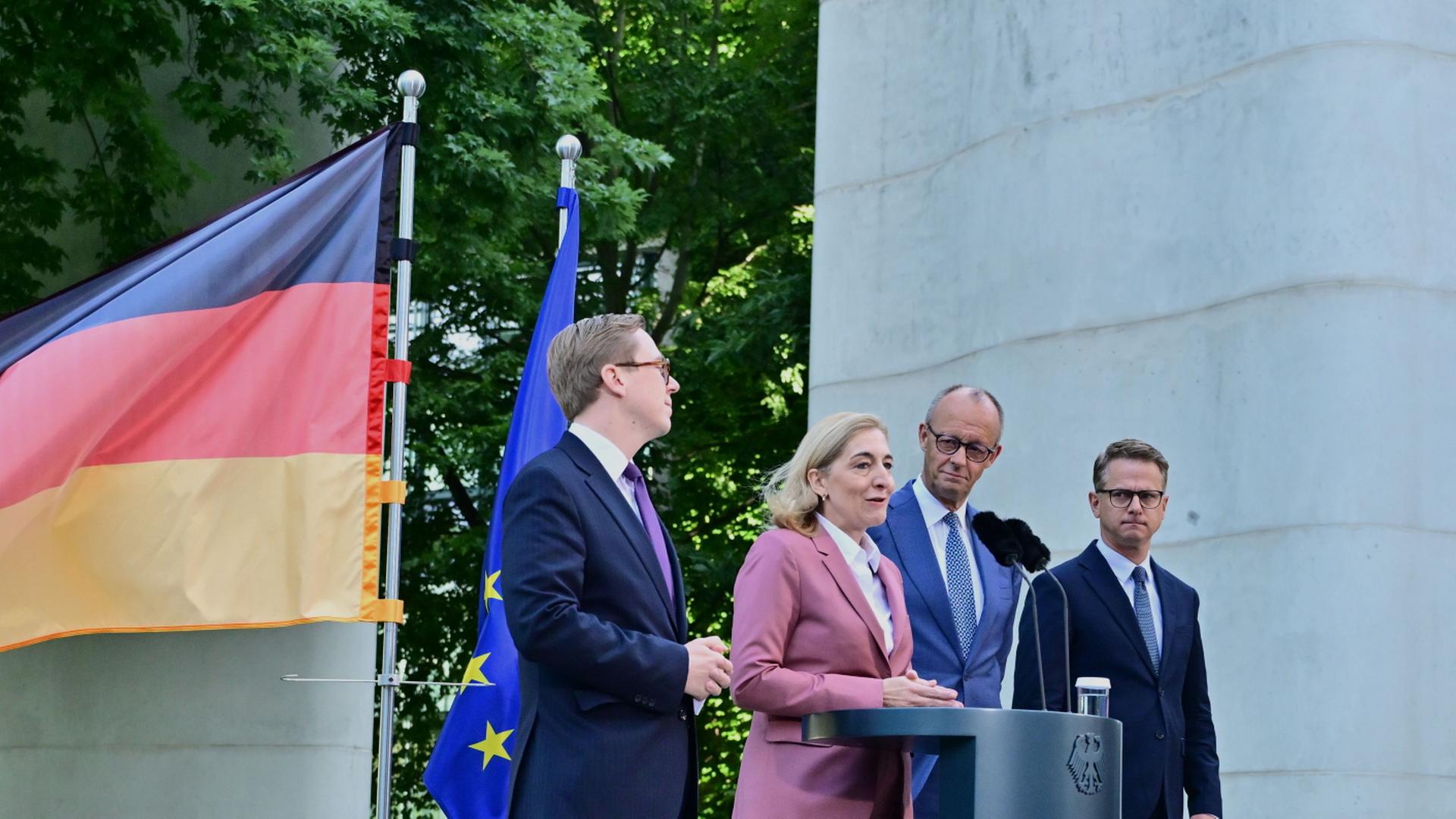 Kommentar: Merz' Kabinettumbau ist ein verstolperter Neuanfang
