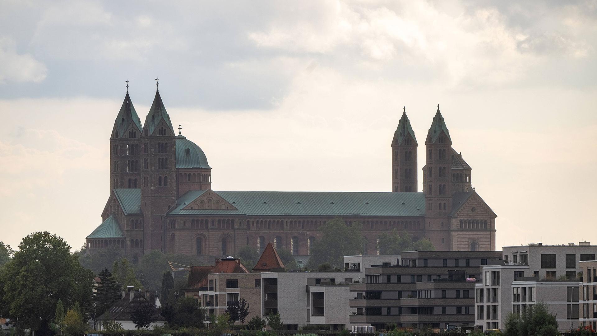 So geht es nach dem Rücktritt von Bischof Wiesemann weiter