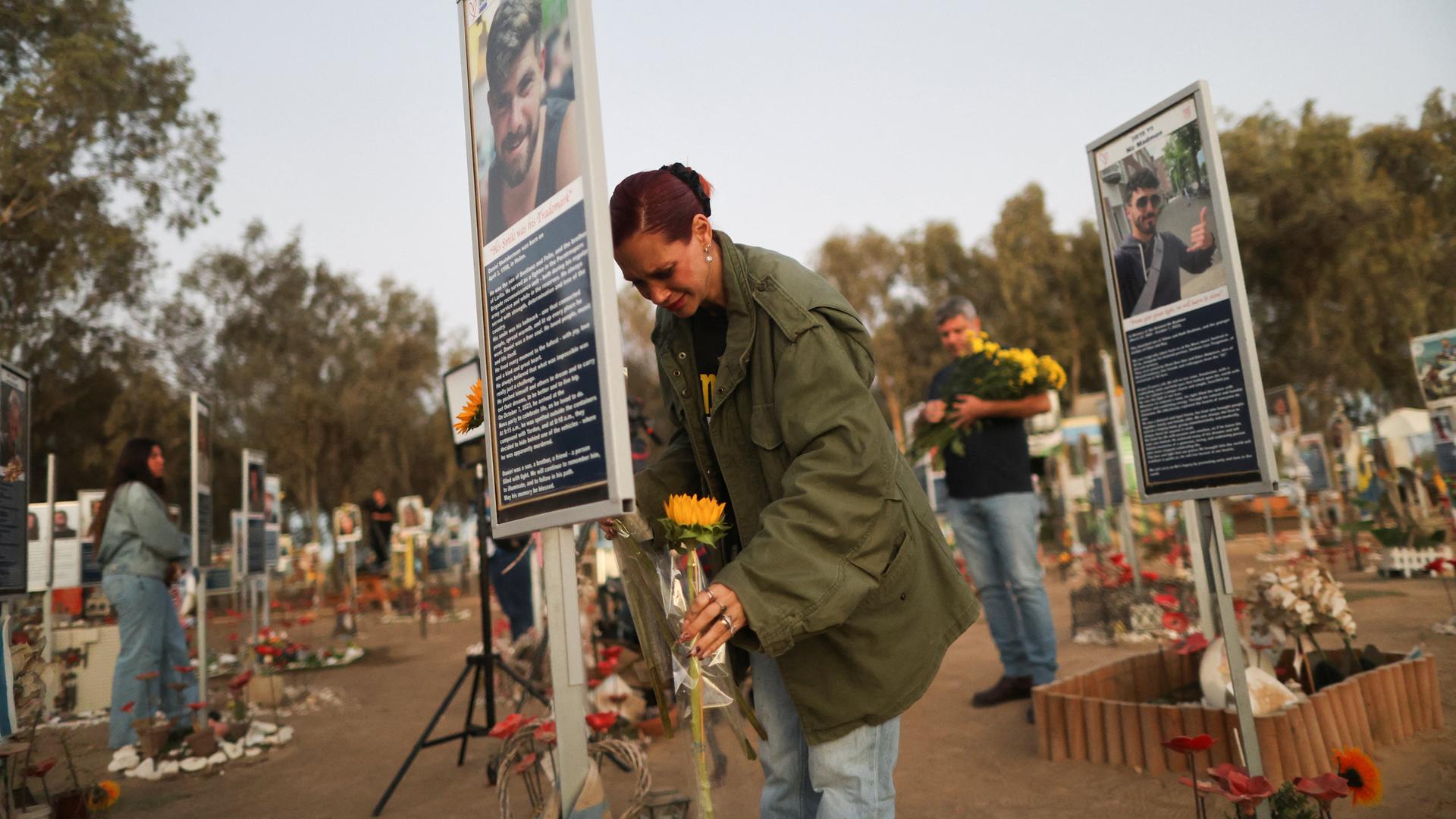 Zwei Jahre nach Hamas-Überfall: Israel gedenkt der Opfer