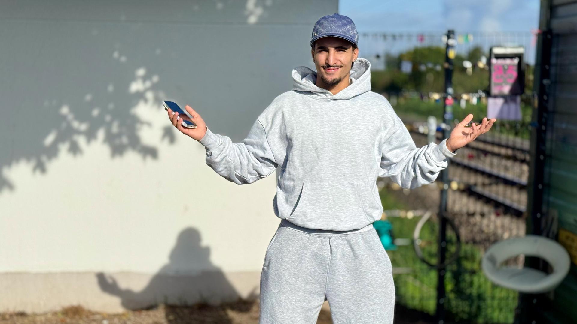 Müll und Schmierereien am Kult-Zaun von "2siddy“