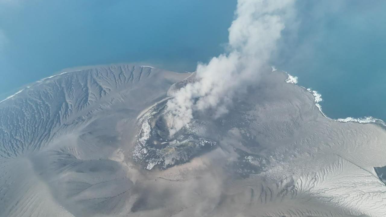 Hunderte Flüge wegen Vulkanausbruch in Indonesien gestrichen