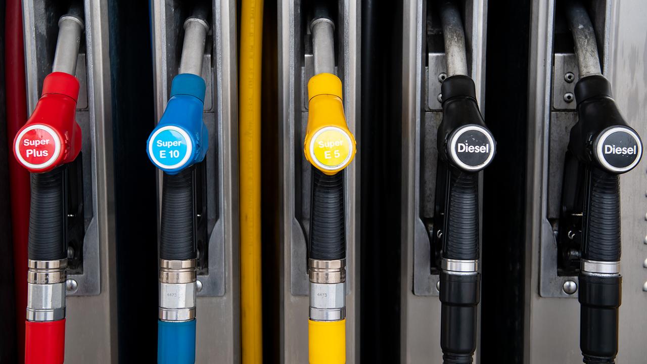 Leichte Entspannung an der Zapfsäule Leichte Entspannung an der Zapfsäule