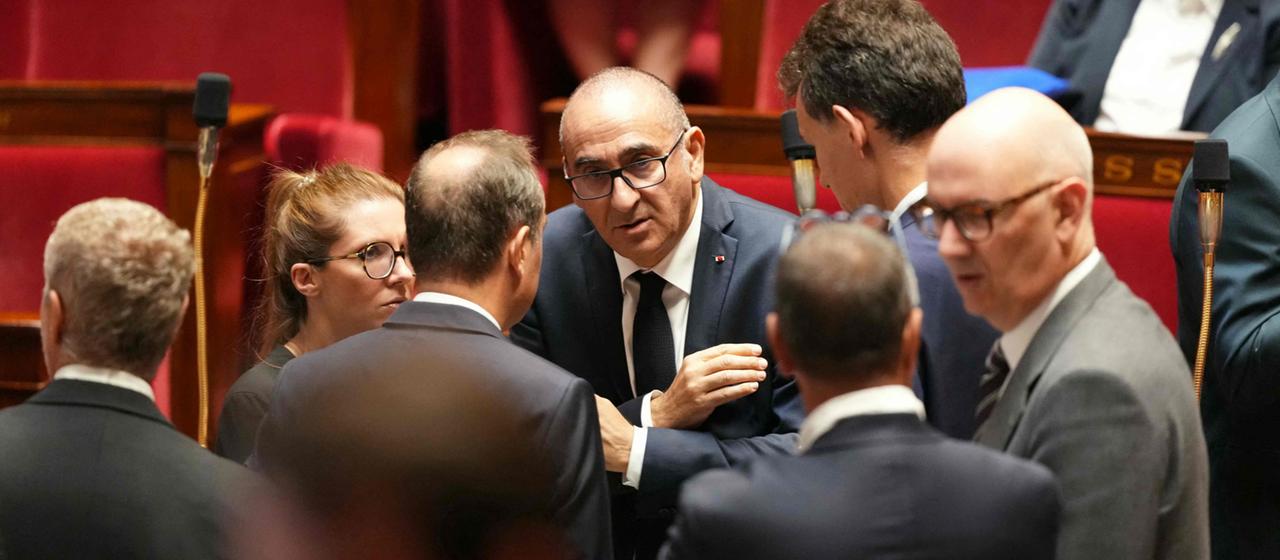 Haushaltsdebatte in Frankreich: Die politische Quadratur des Kreises