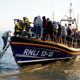 Migranten vor der Küste Großbritanniens (Archivbild).