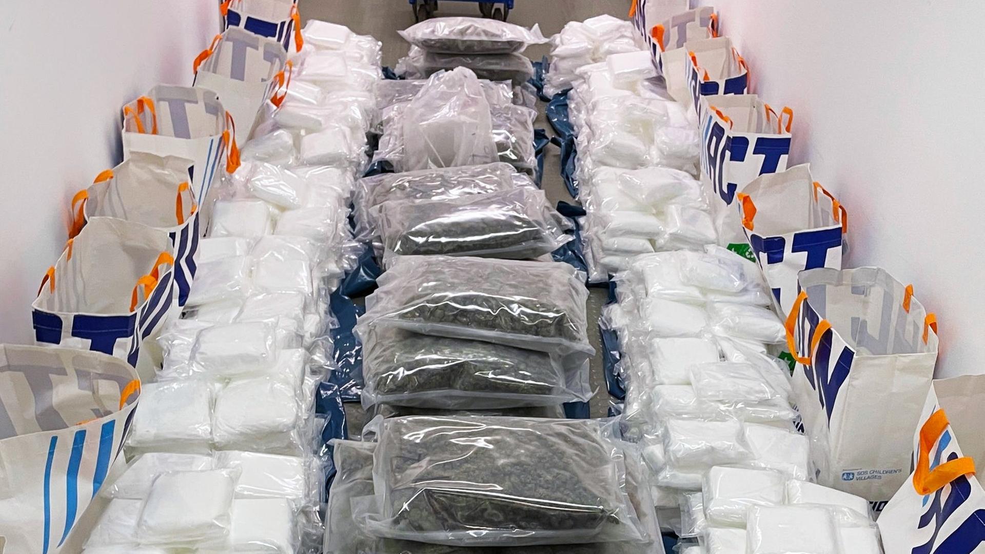 Hunderte Kilogramm Drogen in Hessen entdeckt - drei Festnahmen