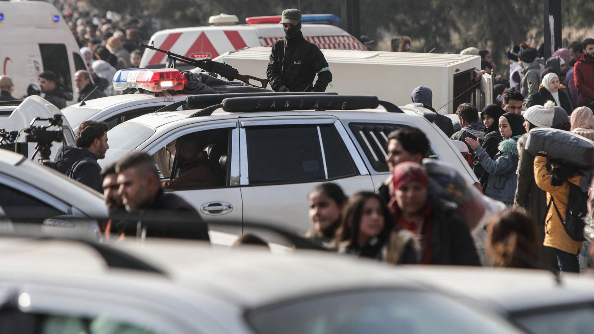 Syrien: Regierungstruppen greifen kurdische Viertel in Aleppo an Syrien: Regierungstruppen greifen kurdische Viertel in Aleppo an