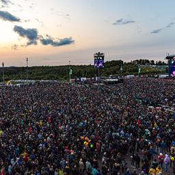 Festivalbesucher beim 40. Rock am Ring am Nürburgring