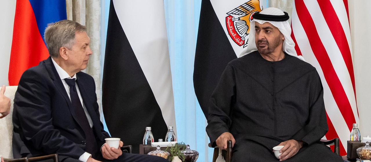 Igor Kostyukov (links) und Mohamed bin Zayed Al Nahyan