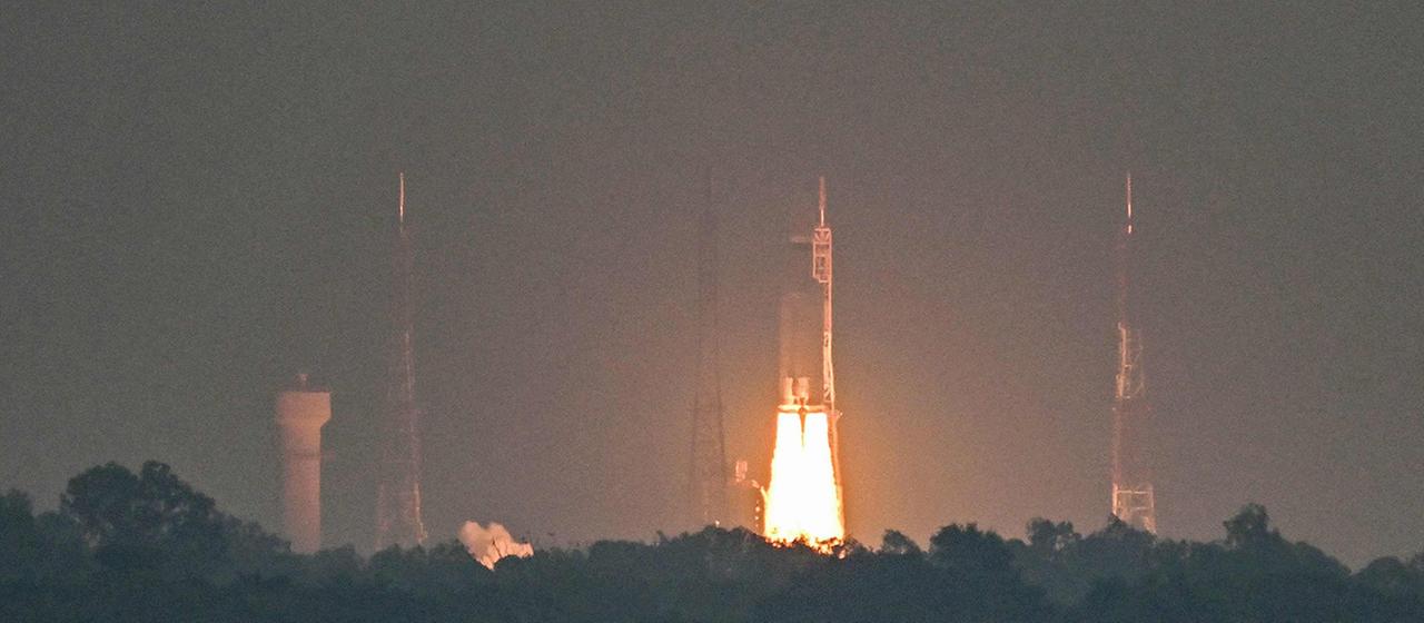 Start einer LVM3-M-Trägerrakete