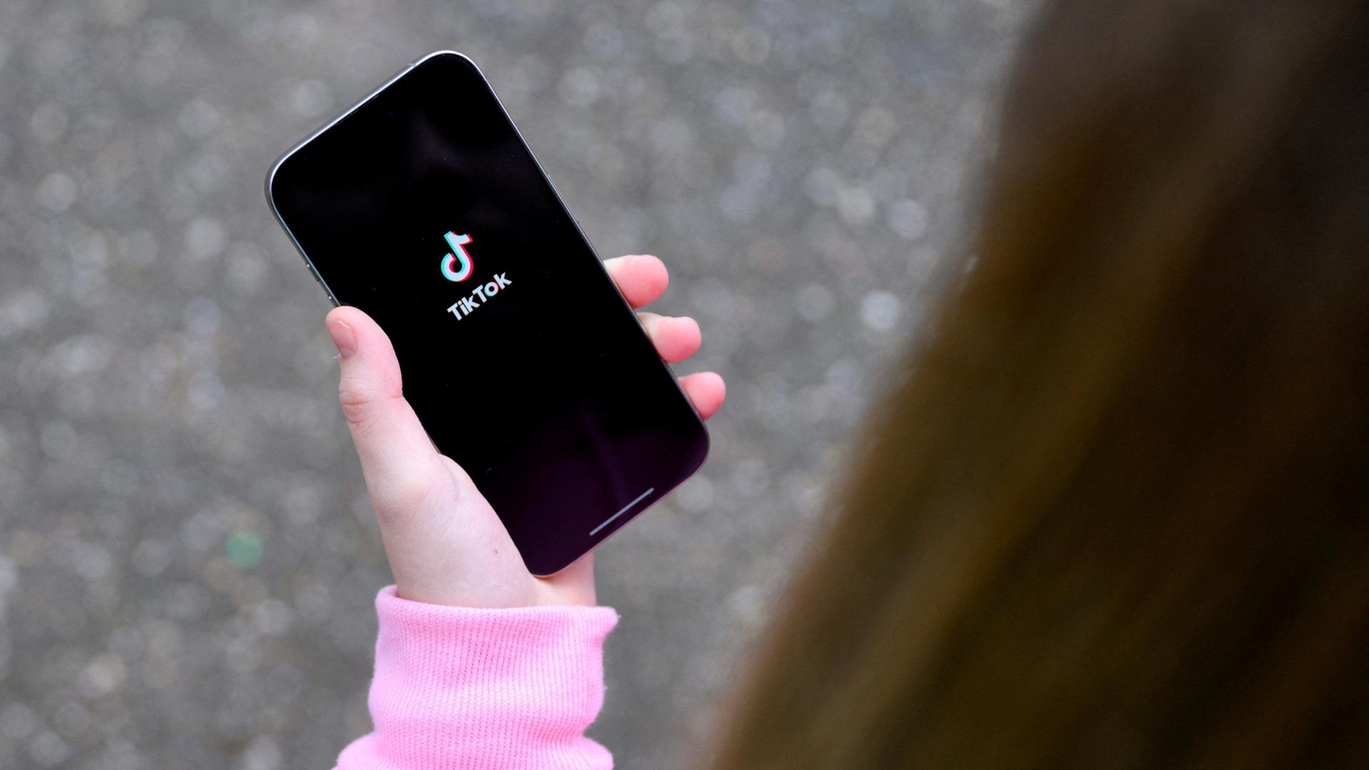 Gefährliche Mutproben: Bundesrat fordert mehr Schutz von Minderjährigen im Netz Gefährliche Mutproben: Bundesrat fordert mehr Schutz von Minderjährigen im Netz