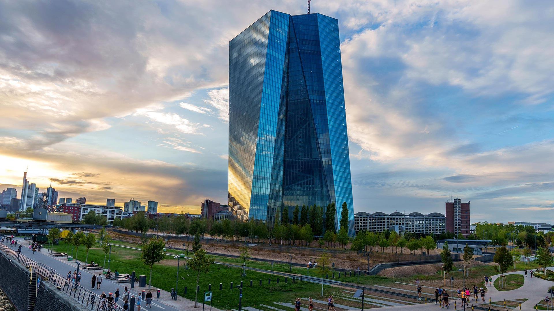 Das Gebäude der EZB in Frankfurt am Main. | picture alliance/dpa