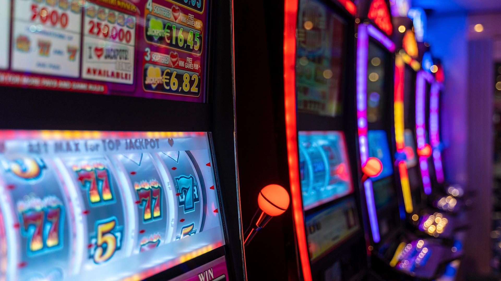 Spielsucht: Glücksspielanbieter lassen Betroffene trotz Sperre spielen