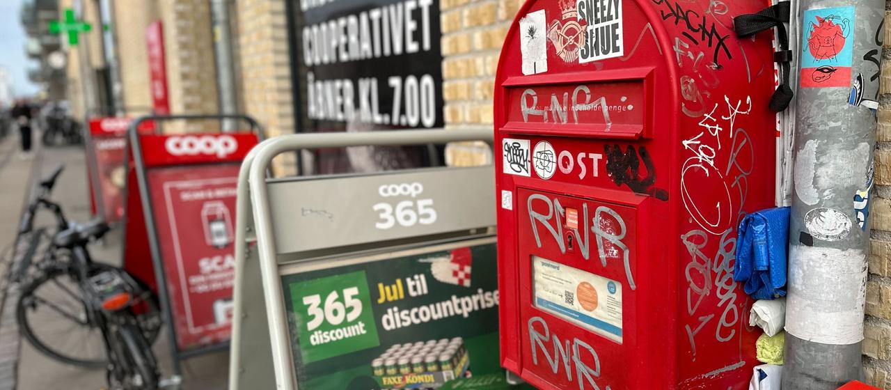 Ein Postkasten in Kopenhagen (Archiv)