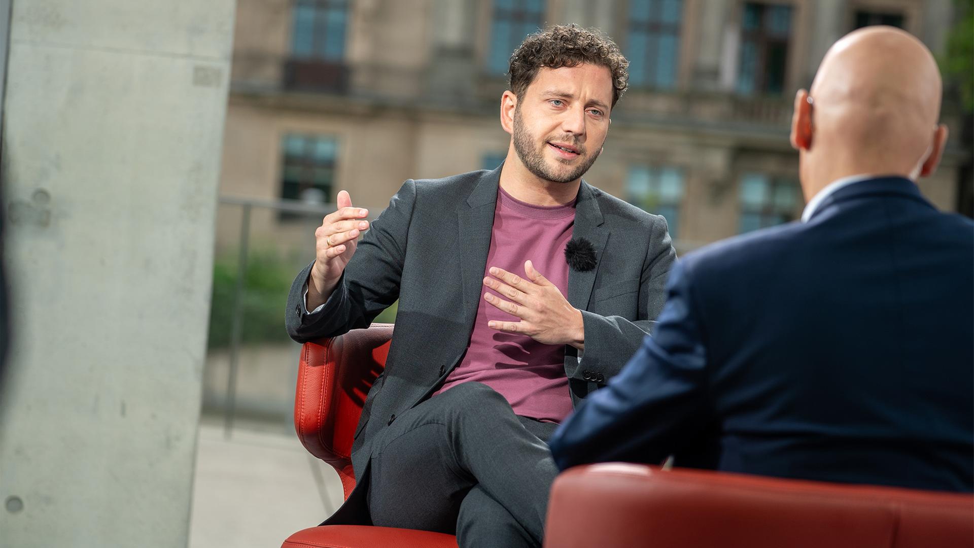 Felix Banaszak und Matthias Deiß | T.  Ernst, ARD-Hauptstadtstudio