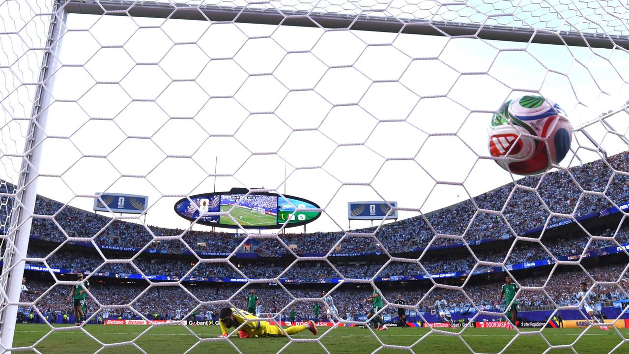 Studies: How well does AI calculate the soccer world champion?