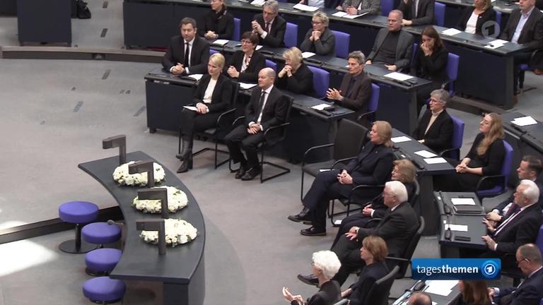 Bundestag erinnert an Befreiung des KZ Auschwitz vor 79 Jahren ...