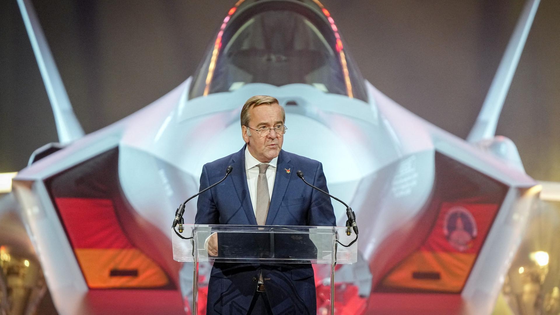Pistorius nimmt in Texas ersten F-35A-Jet für Bundeswehr entgegen