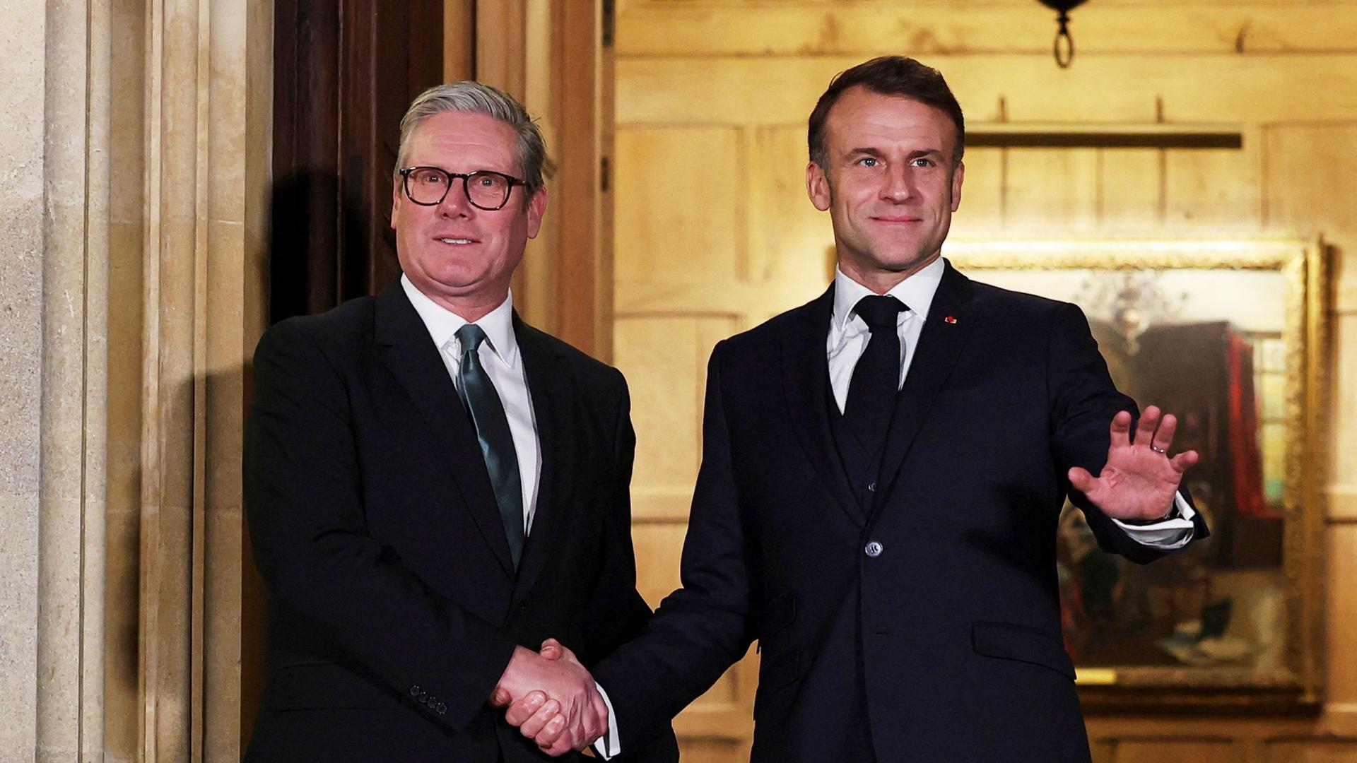 Keir Starmer und Emmanuel Macron (Archiv) | AP