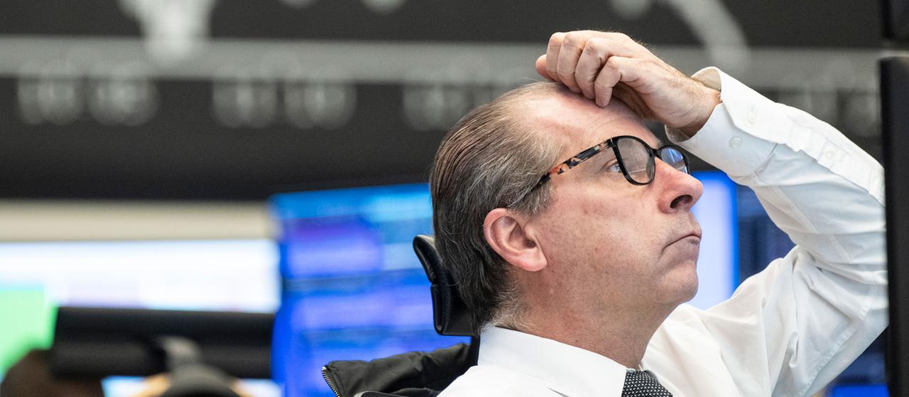 Börsenhändler in Frankfurt | picture alliance/dpa Börsenhändler in Frankfurt