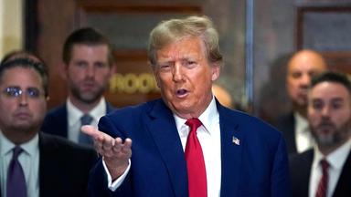 Trump bei der Anhörung in New York.