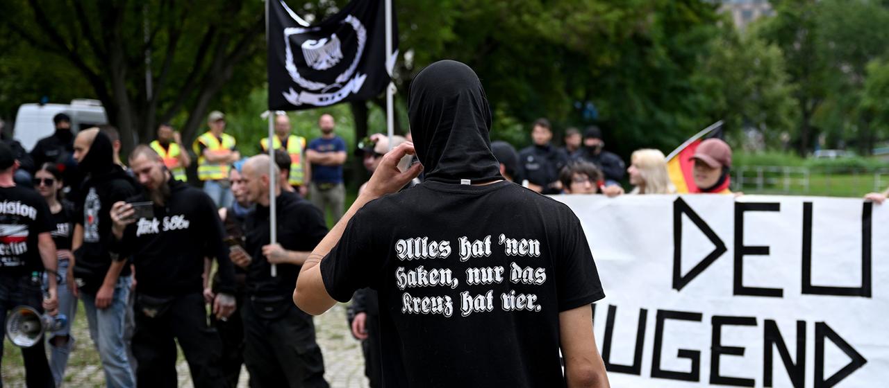 Demonstrantion von Rechtsextremisten in Berlin, Deutschland