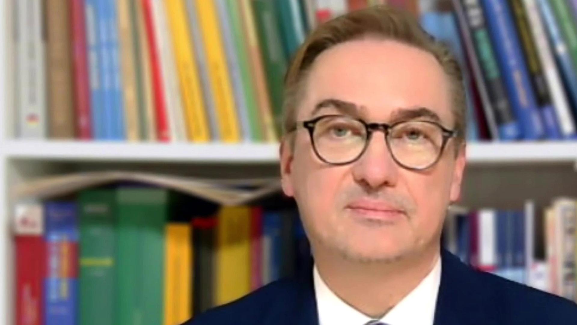 Roland Goertz, Lehrstuhl fr Abwehrenden Brandschutz Uni Wuppertal, zum  Hochhausbrand in Hongkong