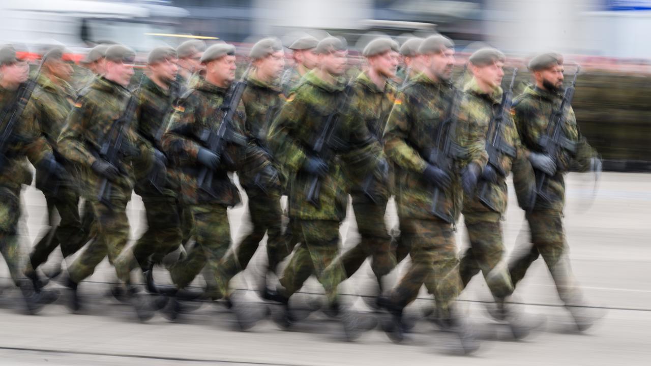 Ignorieren von Wehrdienst-Fragebogen kann teuer werden