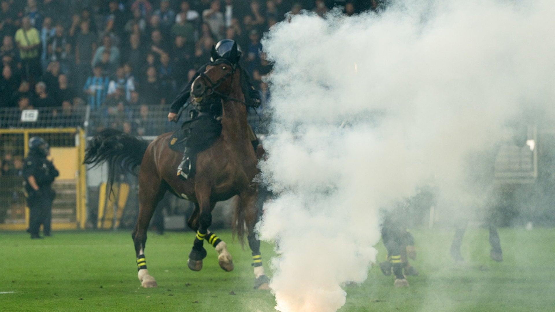 Nach Ausschreitungen in Mannheim: Pyrotechnik und Gewalt im Stadion - wie lässt sich das vermeiden?