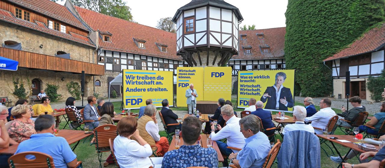 Wahlkampfveranstaltung der FDP in Huy (Sachsen-Anhalt).