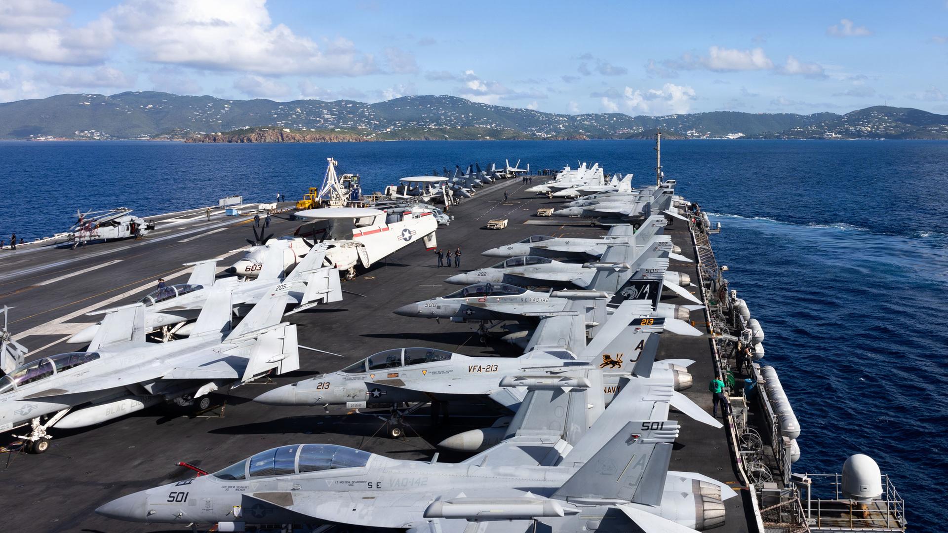 In der Karibik stationierte US-Kampfflugzeuge Foto: Seaman Abigail Reyes/U.S. Pentagon/dpa | dpa