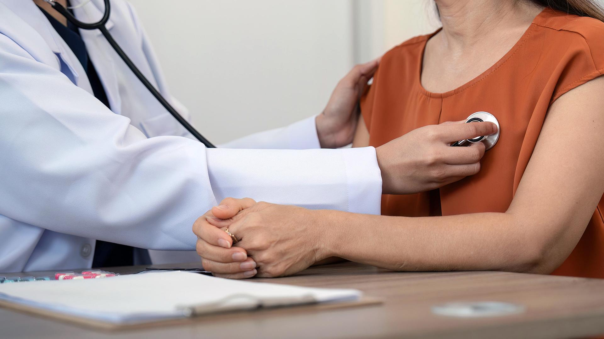 Frauengesundheit: Krämpfe in den Herzgefäßen - Frauen besonders gefährdet