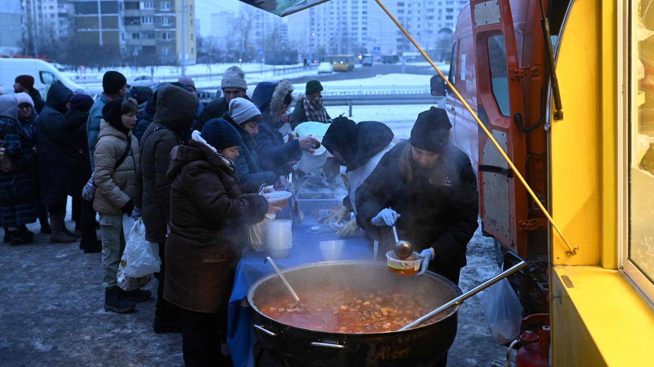 Ausnahmezustand in der Ukraine: “Wir haben keine Kraft mehr”