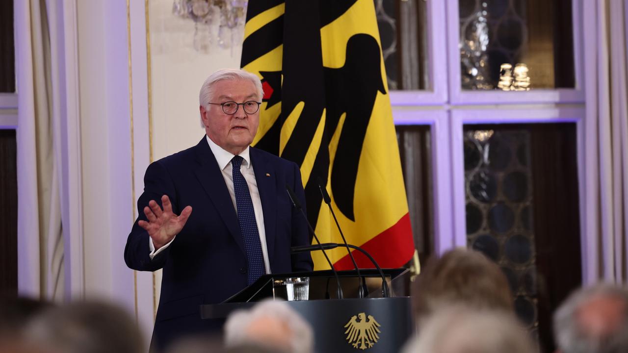 Kommentar: Steinmeier mit Rucksack voller Altlasten | tagesschau.de