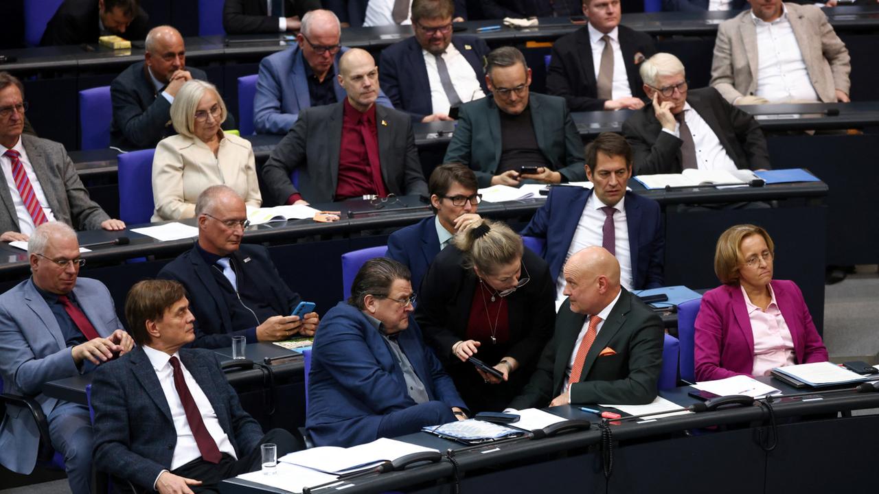 Aktuelle Stunde zur AfD-Verwandtenaffäre: Eine Partei in der Defensive