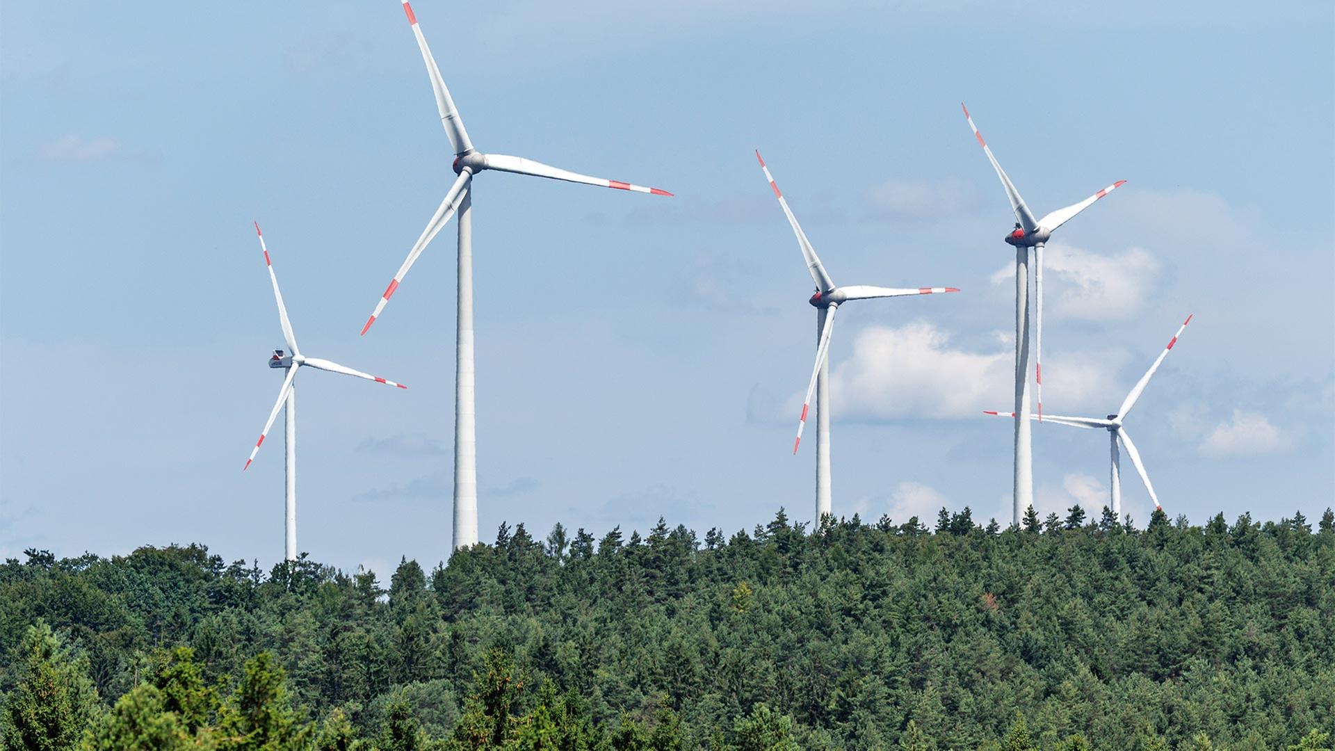 Windkraftanlagen in Nordbayern. | picture alliance / dpa