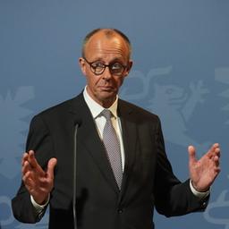 Friedrich Merz spricht bei seinem Antrittsbesuch in Schleswig-Holstein.